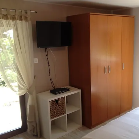 Apartman Hlanuda Apartment *
